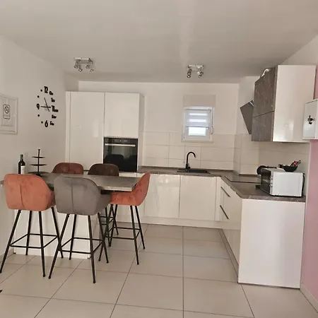 Appartement Split/podstrana Adria Podstrana