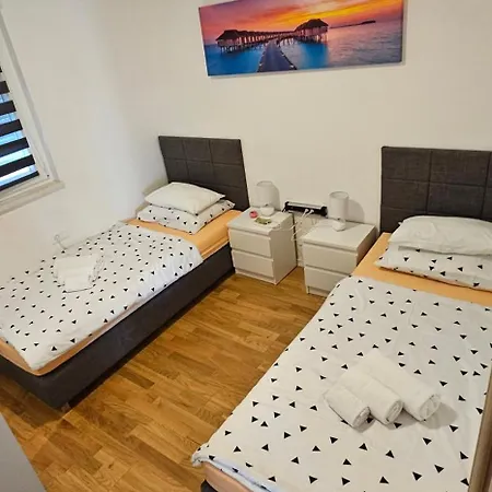 Appartement Split/podstrana Adria Podstrana