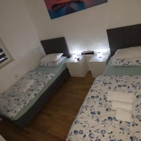 Split/podstrana Adria