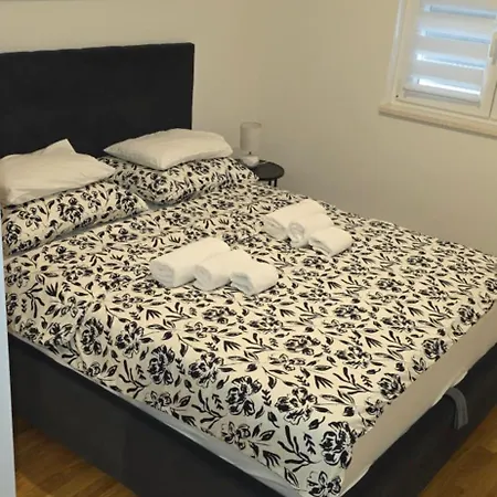 Split/podstrana Adria *