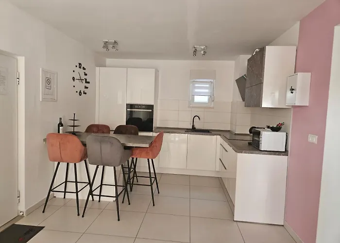 Appartement Split/podstrana Adria Podstrana