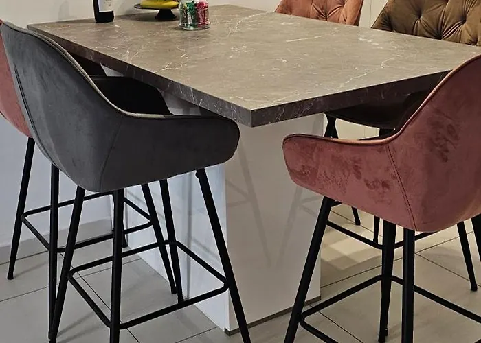 Split/podstrana Adria * Podstrana