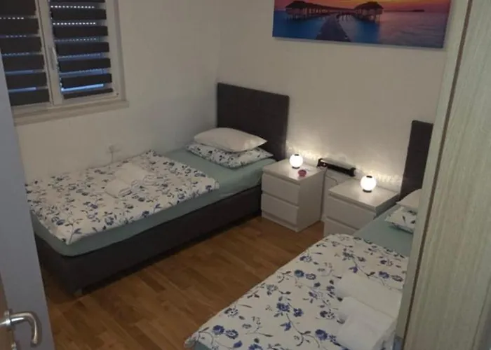 Split/podstrana Adria Appartement